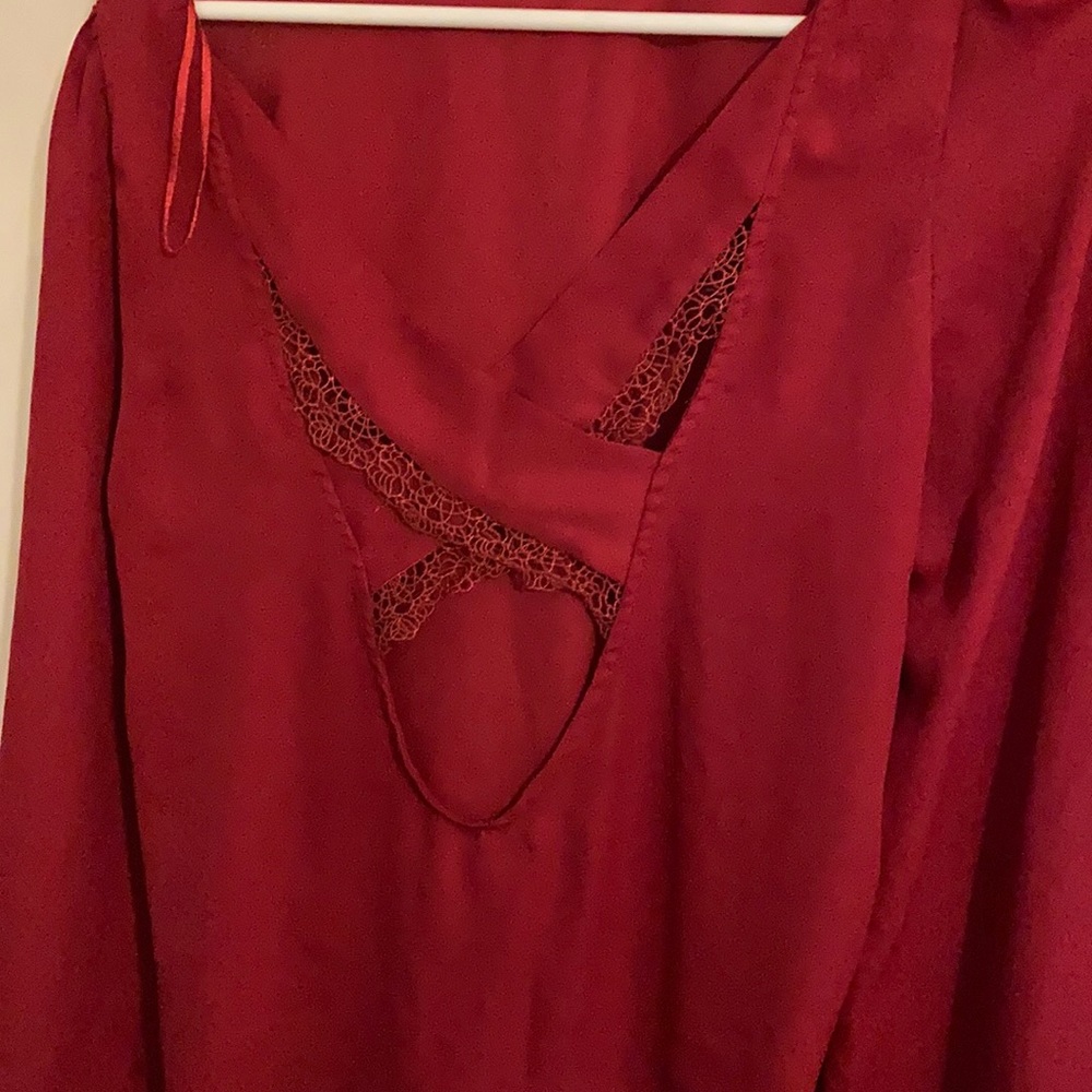 🪁 3/$12 - Three sheer tops - Picture 2 of 6